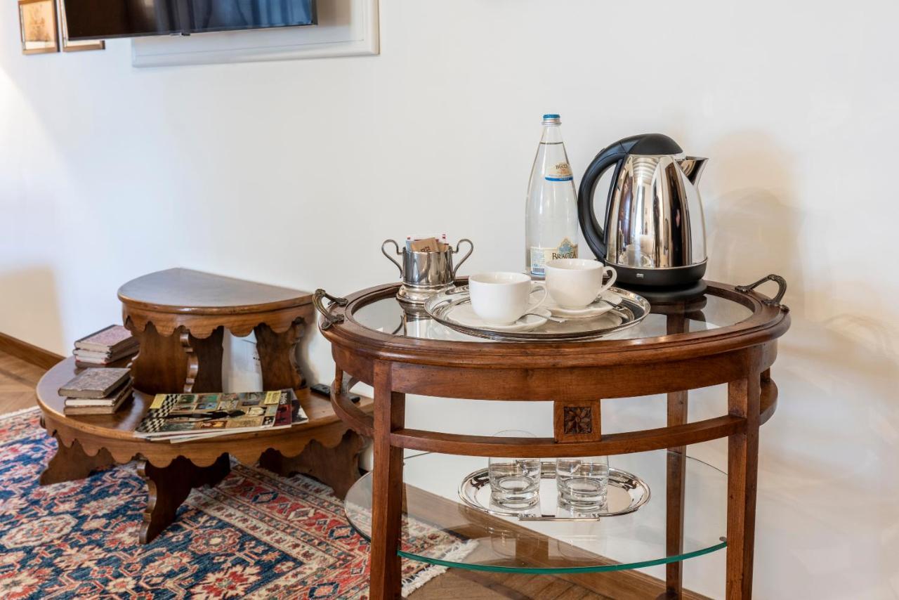 Foresteria Di Palazzo Radici Bed & Breakfast Bergamo Bagian luar foto