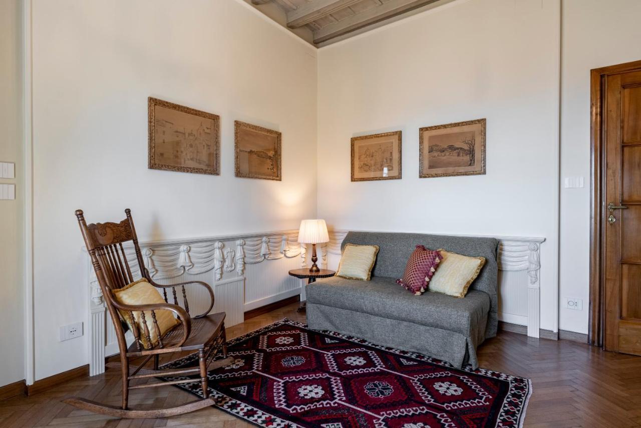 Foresteria Di Palazzo Radici Bergamo Bagian luar foto