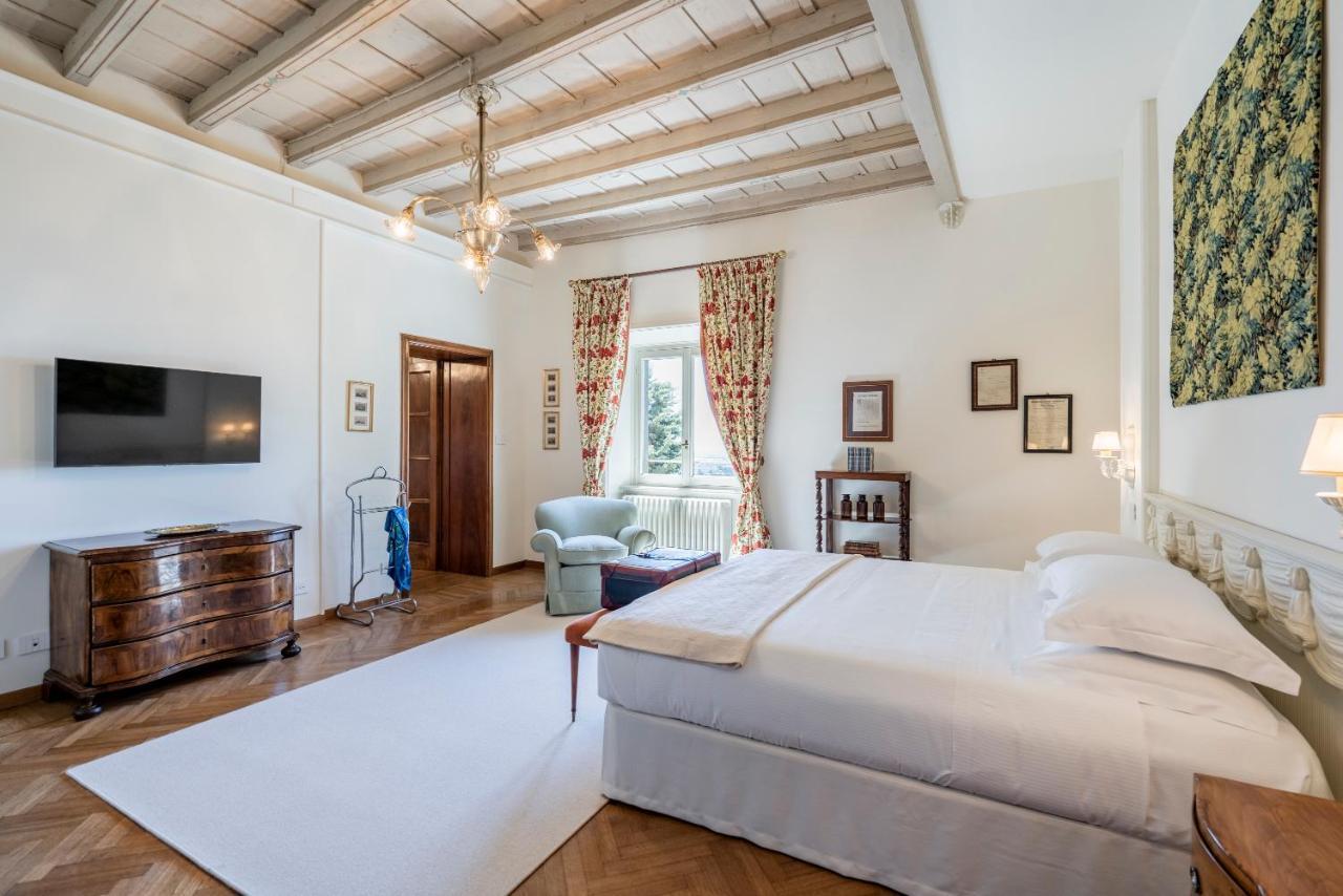 Foresteria Di Palazzo Radici Bed & Breakfast Bergamo Bagian luar foto