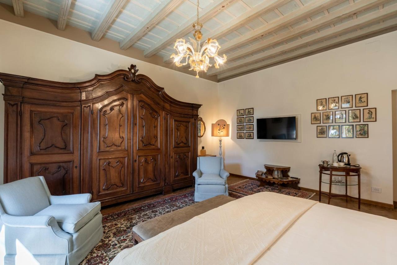 Foresteria Di Palazzo Radici Bed & Breakfast Bergamo Bagian luar foto