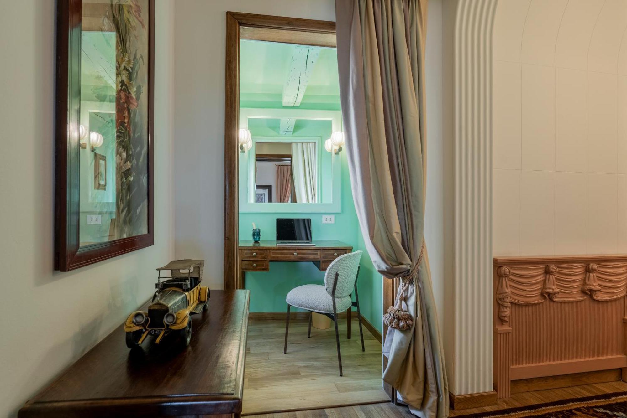 Foresteria Di Palazzo Radici Bergamo Bagian luar foto